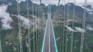 افتتاح بلندترین پل جهان در چین