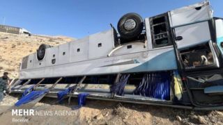 آخرین وضعیت مصدومان حادثه سقوط اتوبوس به دره در جاده فیروزکوه