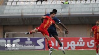 تساوی بدون گل تراکتور و فولاد در دیداری پر افت و خیز