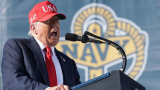 ترامپ حملات به قایقهای ونزوئلایی را «کار خیر» توصیف کرد! ترامپ حملات به قایقهای ونزوئلایی را «کار خیر» توصیف کرد!