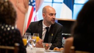 فرانسه از پیشرفت در توافق تبادل زندانیان با ایران خبر داد