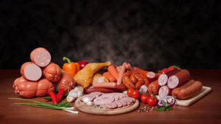 لطفاً این ۵ خوراکی را کمتر بخورید!