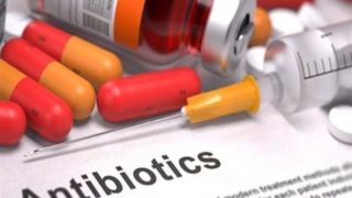 آنتیبیوتیکها را خودسرانه مصرف نکنید/ ابلاغ پروتکلهای تجویز دارو آنتیبیوتیکها را خودسرانه مصرف نکنید/ ابلاغ پروتکلهای تجویز دارو