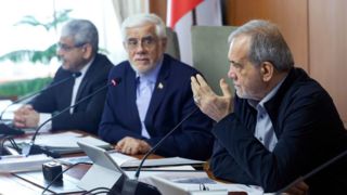 پزشکیان: مراقب قطب‌بندی‌های کاذب و اختلافات داخلی باشیم