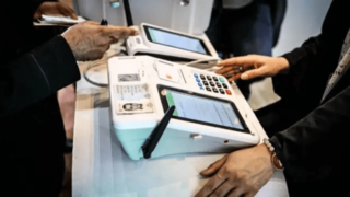 وزیر کشور: انتخابات شوراها الکترونیکی برگزار میشود وزیر کشور: انتخابات شوراها الکترونیکی برگزار میشود