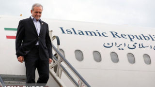 رئیسجمهور وارد اصفهان شد رئیسجمهور وارد اصفهان شد