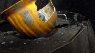 ریزش سقف معدن پروده طبس حادثهساز شد؛ مرگ یک کارگر ریزش سقف معدن پروده طبس حادثهساز شد؛ مرگ یک کارگر