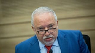 لیبرمن: باید کل غزه را اشغال کنیم لیبرمن: باید کل غزه را اشغال کنیم