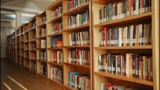 گردآوری ۸۰ هزار جلد کتاب برای کتابخانه مرکزی اراک