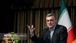 رشد علمی کشور به تعامل بینالمللی وابسته است؛ علم در انزوا رشد نمیکند رشد علمی کشور به تعامل بینالمللی وابسته است؛ علم در انزوا رشد نمیکند