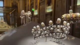 تصاویری از جواهراتی که از موزه لوور به سرقت رفت