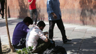 واقعا هیچ جوان ماهری بیکار نیست؟! واقعا هیچ جوان ماهری بیکار نیست؟!