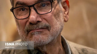 شمخانی: همه سوار بر یک کشتی هستیم/حیف است در کشتی نقطه ضعفی پیدا شود