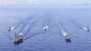 آمریکا یک هدف دریایی در اقیانوس آرام را منهدم کرد