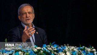 پزشکیان: دانشمندانی داریم که نیاز ما به بیگانگان را کاهش می‌دهند