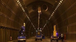 هر دو مسیر تونل توحید امشب مسدود است هر دو مسیر تونل توحید امشب مسدود است