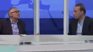 صادق زیباکلام: موشک و هسته‌ای رو بدیم بره! اسرائیل حق داشت به ایران حمله کرد!