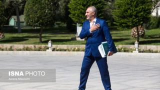 پورمحمدی: در شرایط فعلی برای تامین معیشت مردم می‌شود برخی ردیف بودجه‌ها نباشند