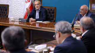 پزشکیان: دولت به دنبال راه‌ حل‌های جامع، پایدار و بدون تبعات منفی در حوزه کم‌آبی است