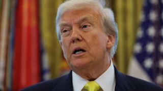 ادعای ترامپ: بعید است آمریکا وارد جنگ با ونزوئلا شود ادعای ترامپ: بعید است آمریکا وارد جنگ با ونزوئلا شود