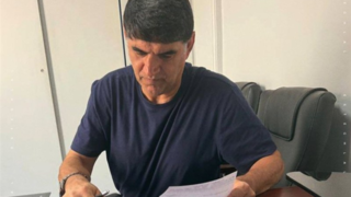 امضای قرارداد غلامپور با استقلال امضای قرارداد غلامپور با استقلال