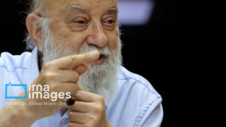 چمران: شهرداری مطابق قانون، تنها مرجع صلاحیتدار برای حفاظت از حریم تهران است چمران: شهرداری مطابق قانون، تنها مرجع صلاحیتدار برای حفاظت از حریم تهران است