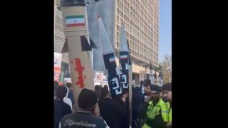 موشک‌های ایرانی در دستان دانش‌آموزان