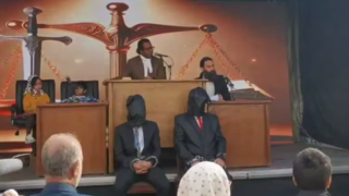 دادگاه محاکمۀ ترامپ و نتانیاهو در مراسم ۱۳ آبان