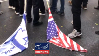 پرچم آمریکا و رژیم صهیونیستی زیر پای دهه نودی‌ها 