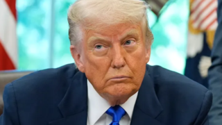 ترامپ تعطیل! 