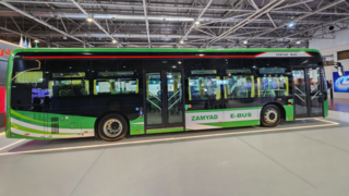 اتوبوس داخلی به بازار می‌آید