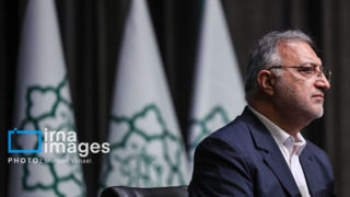 پیشنهاد زاکانی: روی کنتور آب منازل تهران کاهنده نصب کنیم پیشنهاد زاکانی: روی کنتور آب منازل تهران کاهنده نصب کنیم