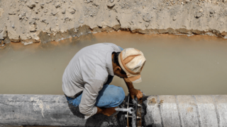 آبدزدی در روز روشن از تهران تشنه آبدزدی در روز روشن از تهران تشنه