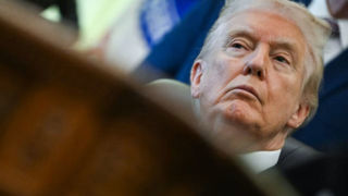 ترامپ: دموکراتها در تلاش برای تصاحب کرسیهای جمهوریخواهان در کنگره هستند ترامپ: دموکراتها در تلاش برای تصاحب کرسیهای جمهوریخواهان در کنگره هستند