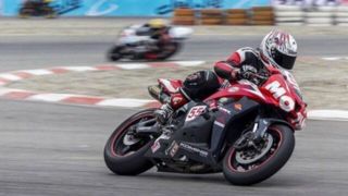 حادثه در پیست آزادی/ بهبود وضعیت دختر موتورسوار در کما