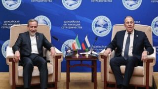 لاوروف و عراقچی گفتگو کردند