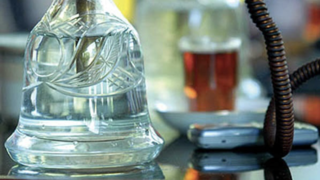 فروش و عرضه قلیان به افراد زیر ۱۸ سال ممنوع فروش و عرضه قلیان به افراد زیر ۱۸ سال ممنوع