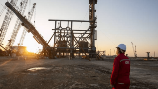 آغاز نبرد گازی ایران و عربستان با نصب جکت «فرزاد ب»