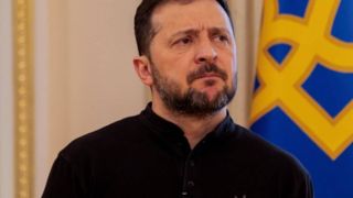 زلنسکی: صلح باید با عزت باشد زلنسکی: صلح باید با عزت باشد