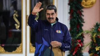 کاخ سفید در حال بررسی امکان انجام مذاکرات مستقیم با مادورو کاخ سفید در حال بررسی امکان انجام مذاکرات مستقیم با مادورو