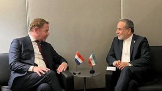 دیدار عراقچی با همتای هلندی دیدار عراقچی با همتای هلندی