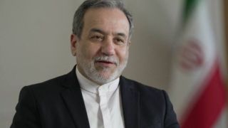 عراقچی: پیگیری پرداخت غرامت به قربانیان شیمیایی سردشت در دستورکار ماست