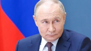 پوتین: نیروهای اوکراینی عقبنشینی کنند، فوراً خصومتها را متوقف میکنیم پوتین: نیروهای اوکراینی عقبنشینی کنند، فوراً خصومتها را متوقف میکنیم