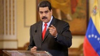 مادورو: هیچ تهدید یا تجاوزی نمی‌تواند مردم ما را بترساند  