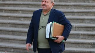 تراژدی یا کمدی؟ عملیات روانی رئیس شورای اطلاعرسانی دولت علیه دولت؟! تراژدی یا کمدی؟ عملیات روانی رئیس شورای اطلاعرسانی دولت علیه دولت؟!