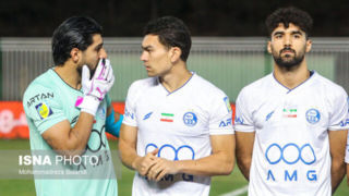 مدافع استقلال در آستانه محرومیت