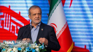 رئیس‌جمهور اقدام مکمل دولت برای سیاست‌های بنزینی را اعلام کرد