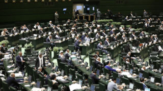 حمله غضنفری به قالیباف