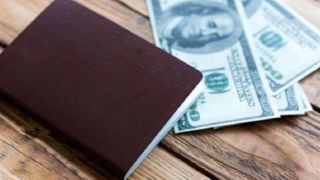 فروش ارز مسافرتی در مرکز مبادله آغاز شد فروش ارز مسافرتی در مرکز مبادله آغاز شد