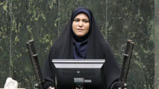 رئیس فراکسیون زنان مجلس: ملاک پرداخت مهریه های بالای ۱۴ سکه توان مالی زوج است